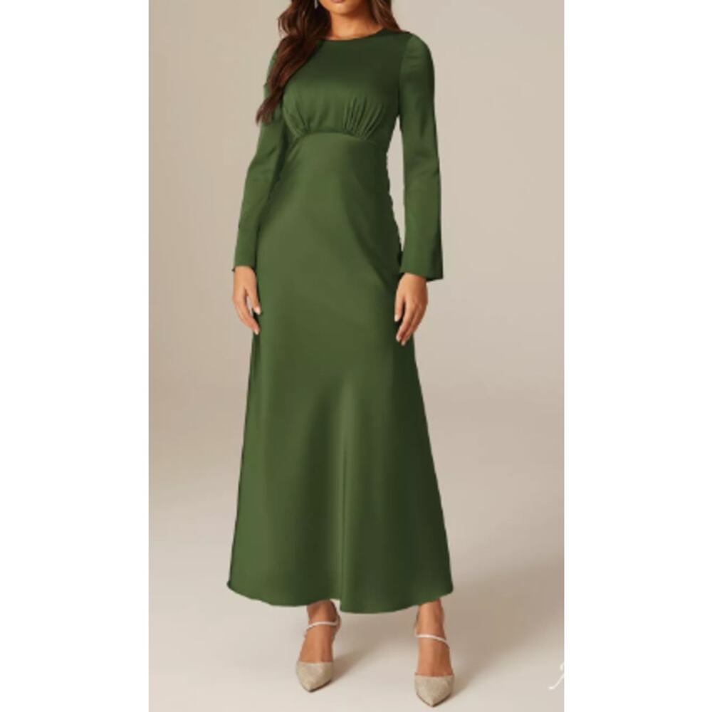 Elegant Olive Green Maxi Dress with Long Sleeves